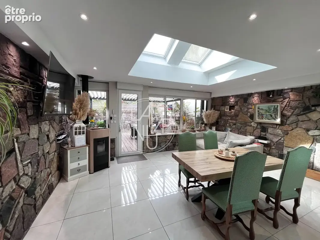 Maison rénovée de 113m3 - zone non inondable - photo 4