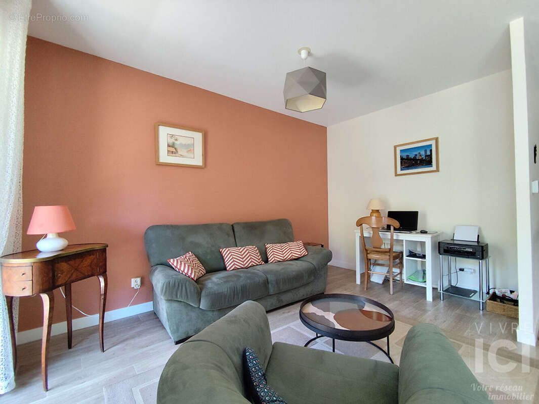 À vendre  orvault bourg t4 configuré en t3 avec superbe pièce de vie de 40 m² ! - photo 5