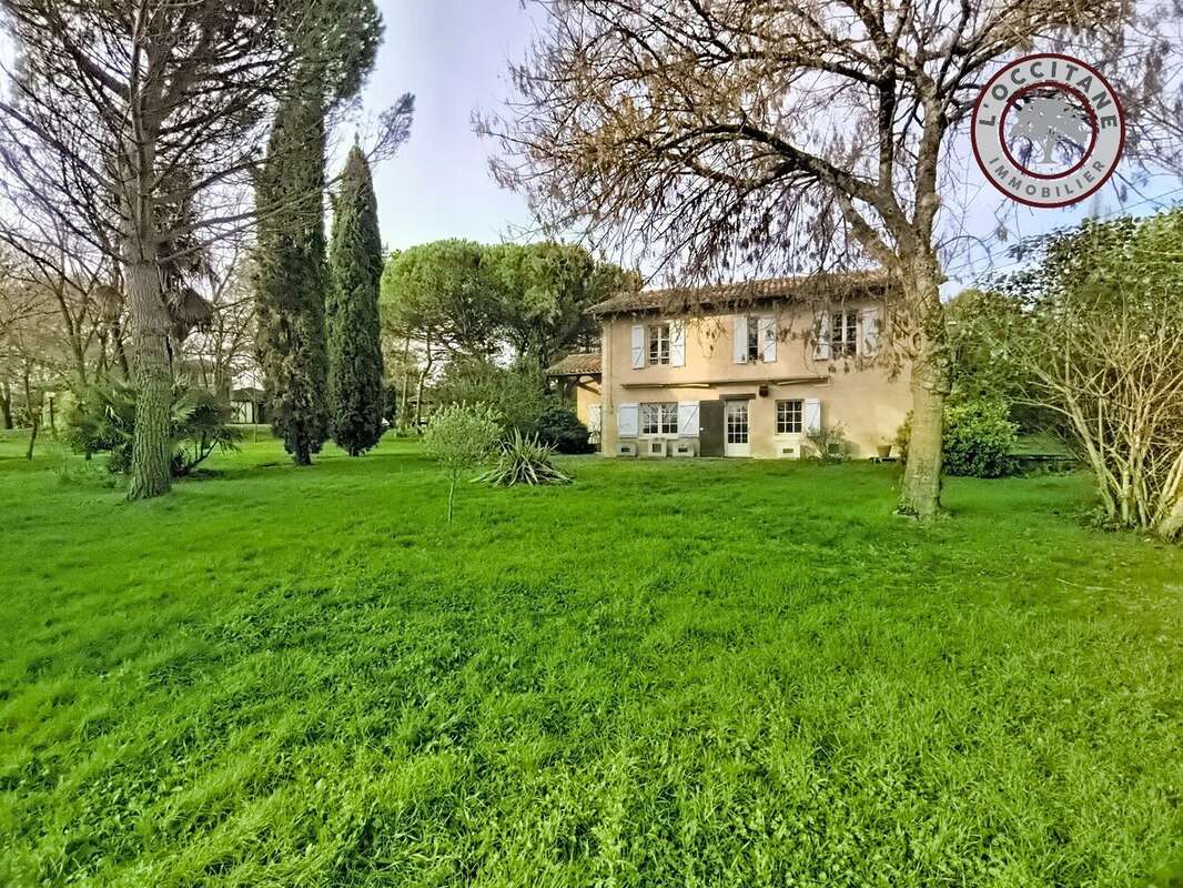 Maison à MAUVEZIN
