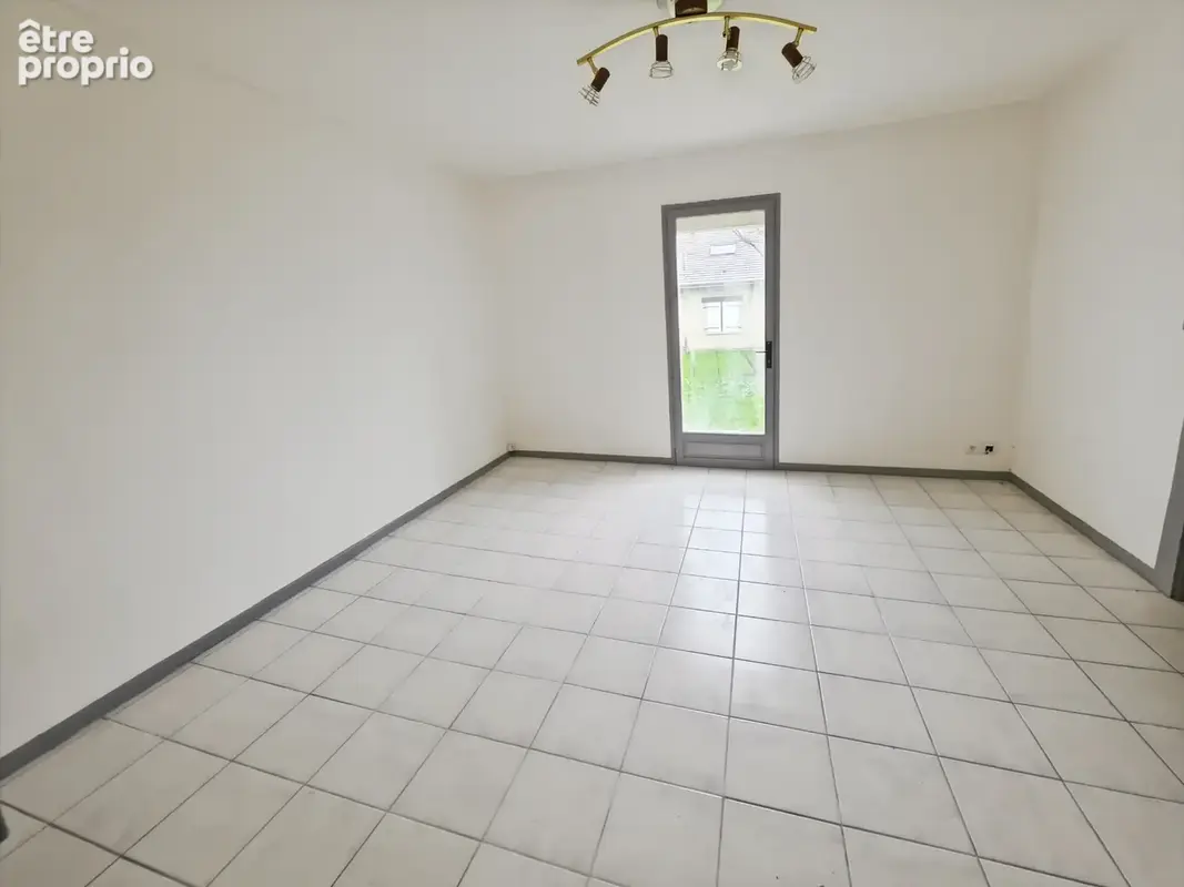 Maison à vendre 4 pièces SAVIGNY EN REVERMONT (71) - photo 5
