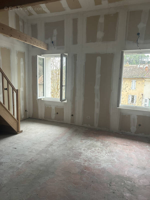 Appartement à BARJOLS