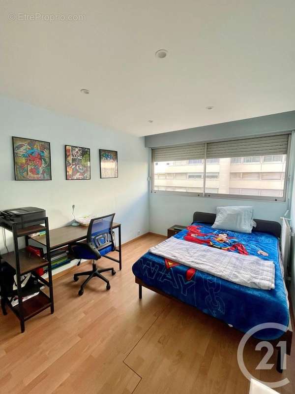 Appartement à MARSEILLE-4E