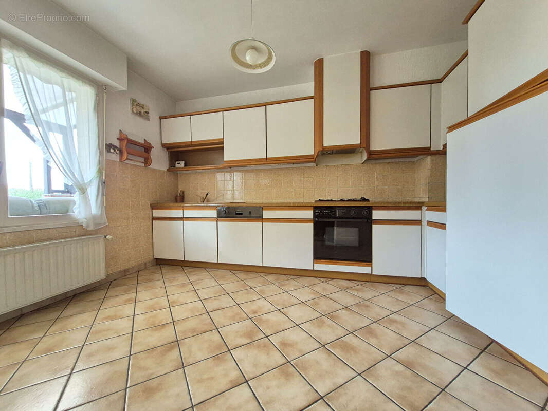 Maison à HALLENNES-LEZ-HAUBOURDIN