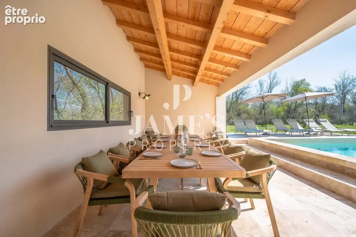 Maison 7 pièces 210 m² à vendre à Maussane-Les-Alpilles (13520) - photo 9