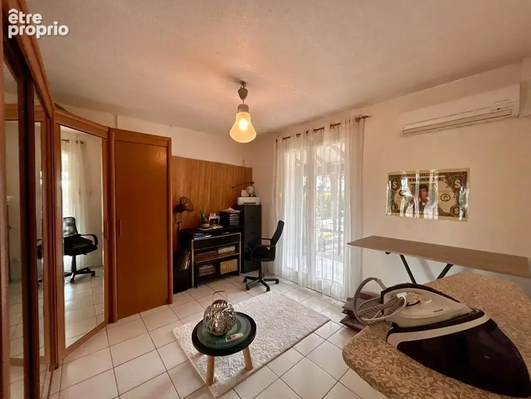 A vendre, maison familiale de plain-pied de 181 m² a Mensignac 24350 - photo 12