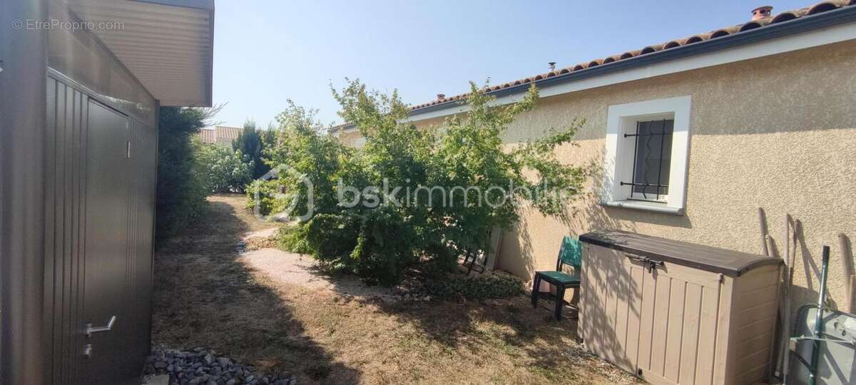 Maison à LACROIX-FALGARDE