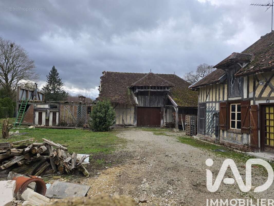 Maison 80 m² à Villechetif  - photo 2