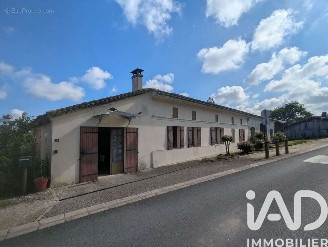 Photo 2 - Maison à LAPOUYADE