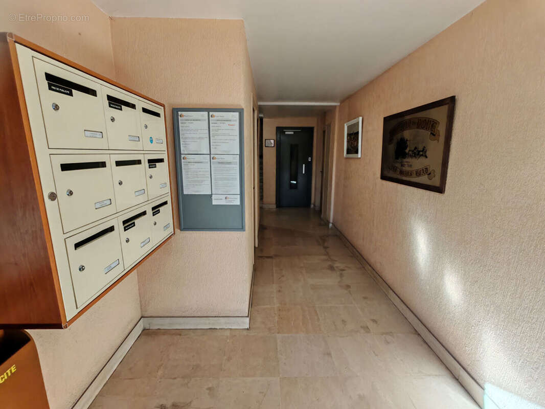 Appartement à LA VALETTE-DU-VAR