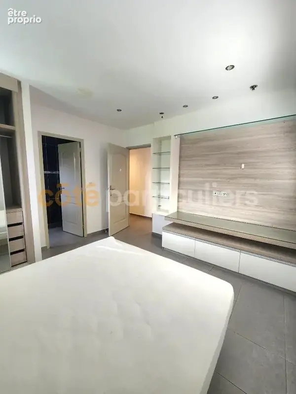 A VENDRE Villa  Saint-François 4 pièces - photo 10