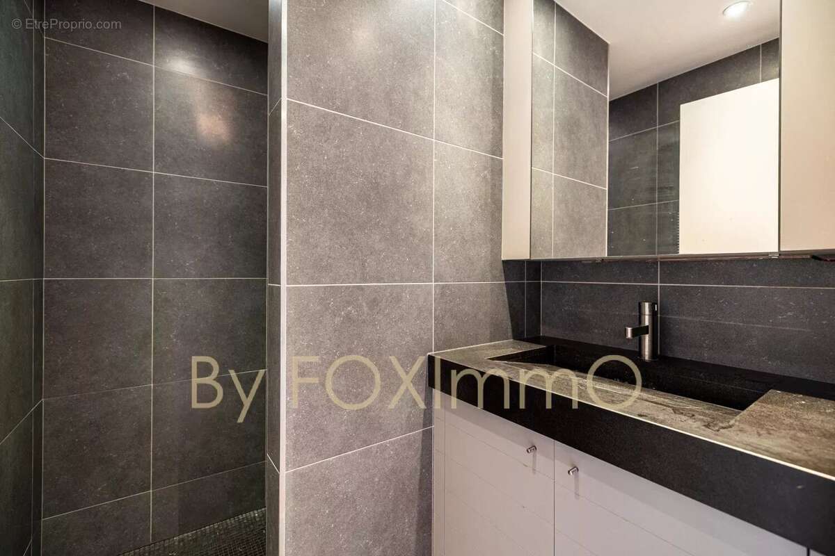 Appartement à MOUGINS