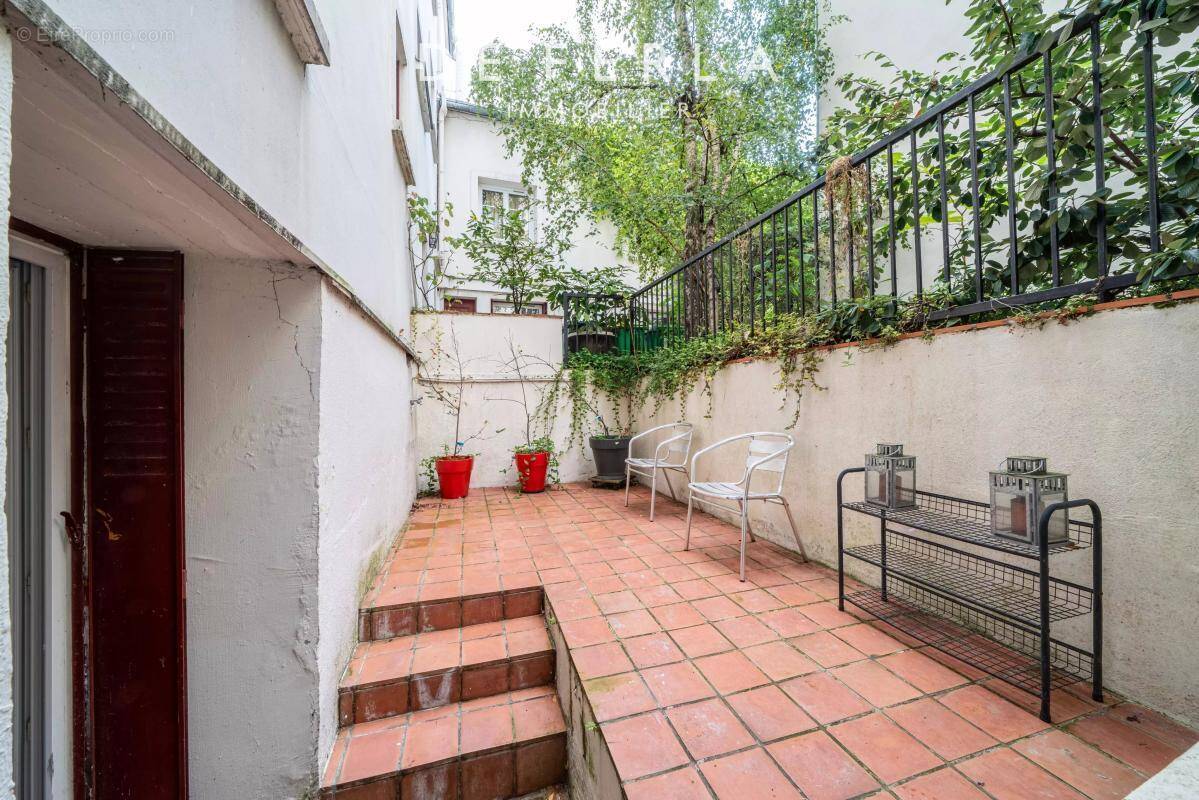 Appartement à PARIS-15E