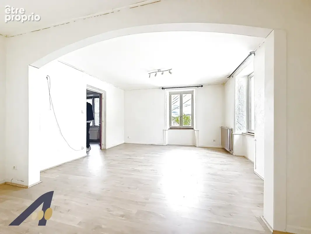 Appartement t3 lumineux a proximite de la suisse. - photo 9