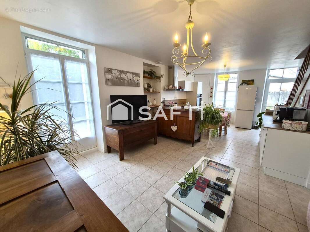 Photo 2 - Maison à DESCARTES