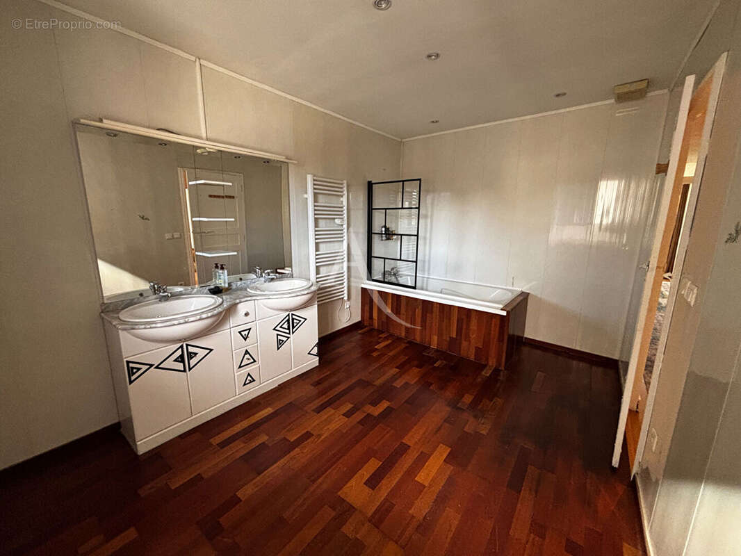 Maison à LA REDORTE