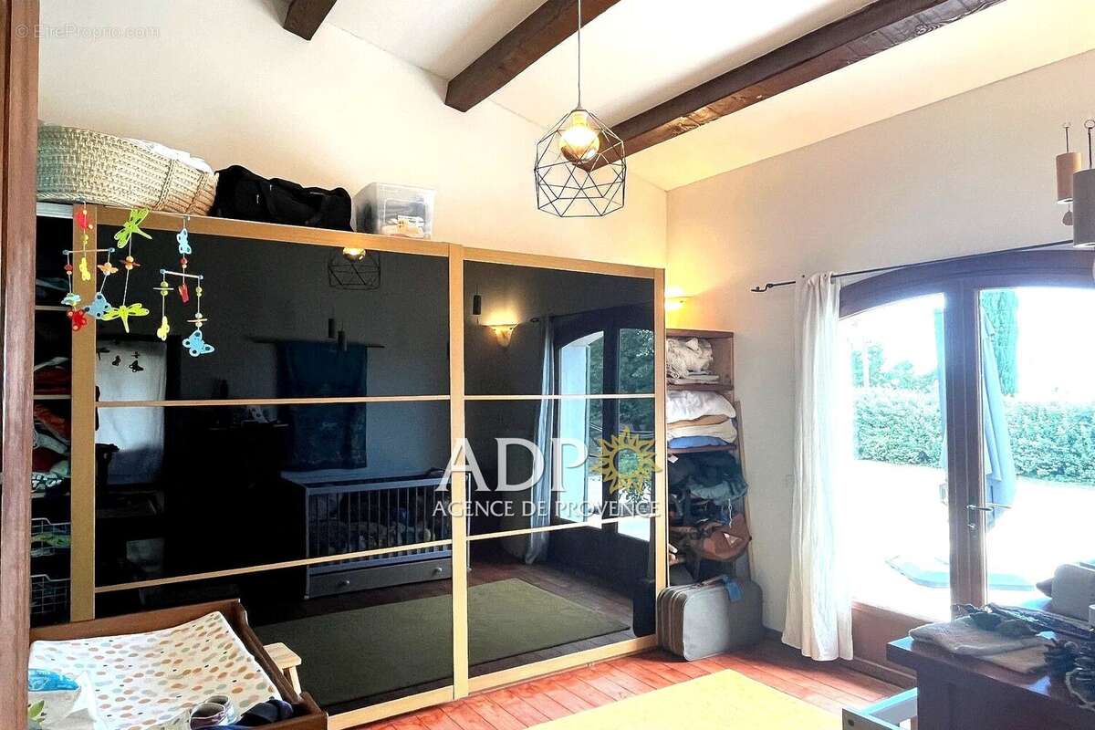 Maison à SAINT-CEZAIRE-SUR-SIAGNE