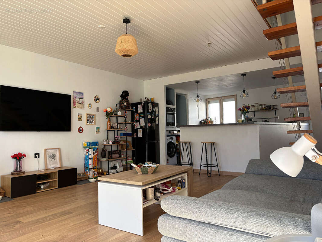 Maison à SAINT-GEORGES-DU-BOIS