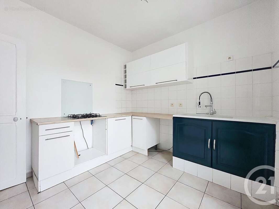 Maison à SAINTE-SAVINE