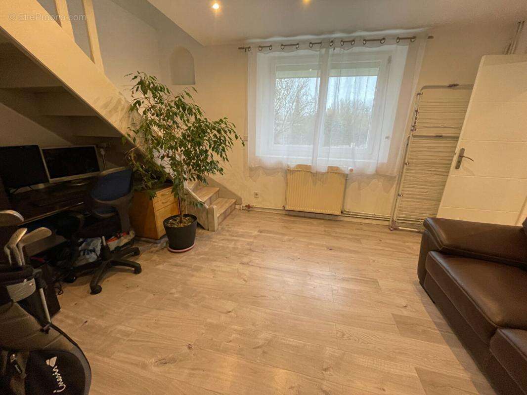 28700 CHAMPSERU 100 m2 terrain 900 m2 - photo 9