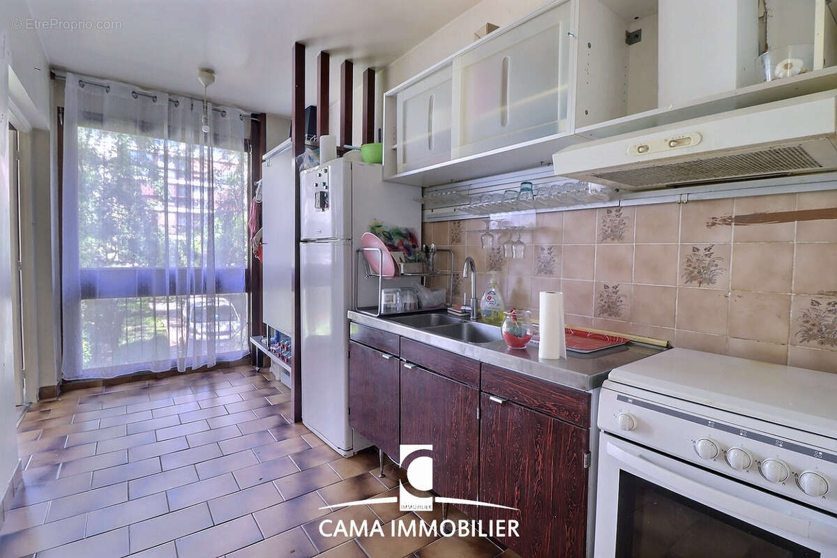 Appartement à FONTENAY-LE-FLEURY