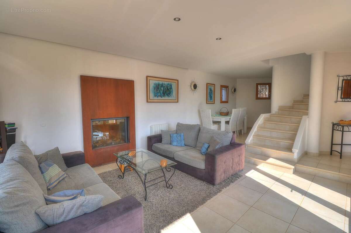 Maison à COURSEGOULES