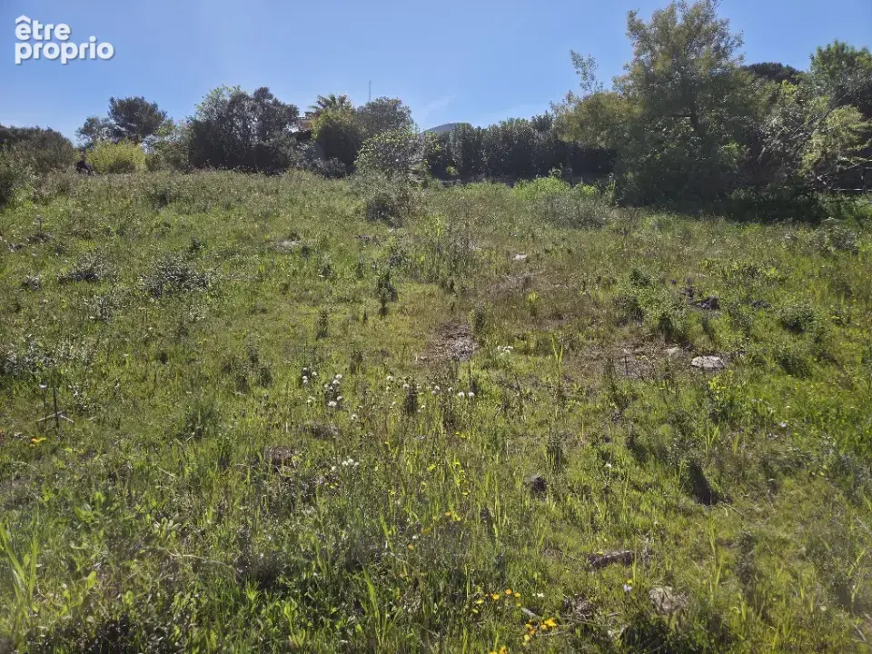 Terrain 662 m² à vendre à Roquebrune-Sur-Argens (83520) - photo 4