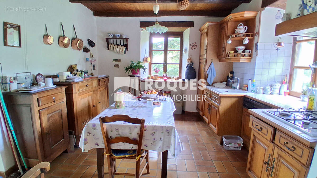 Maison en pierre sur la commune du Bourg, à 25 minutes de Millau - photo 5