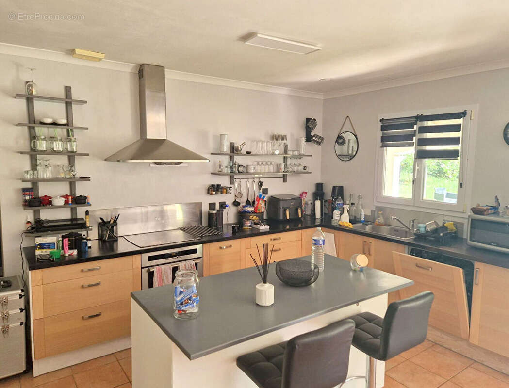 ROCBARON : Maison individuelle de plain-pied de type 4 avec garage et piscine - photo 3
