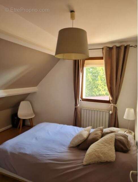 Maison à SAINS-EN-AMIENOIS