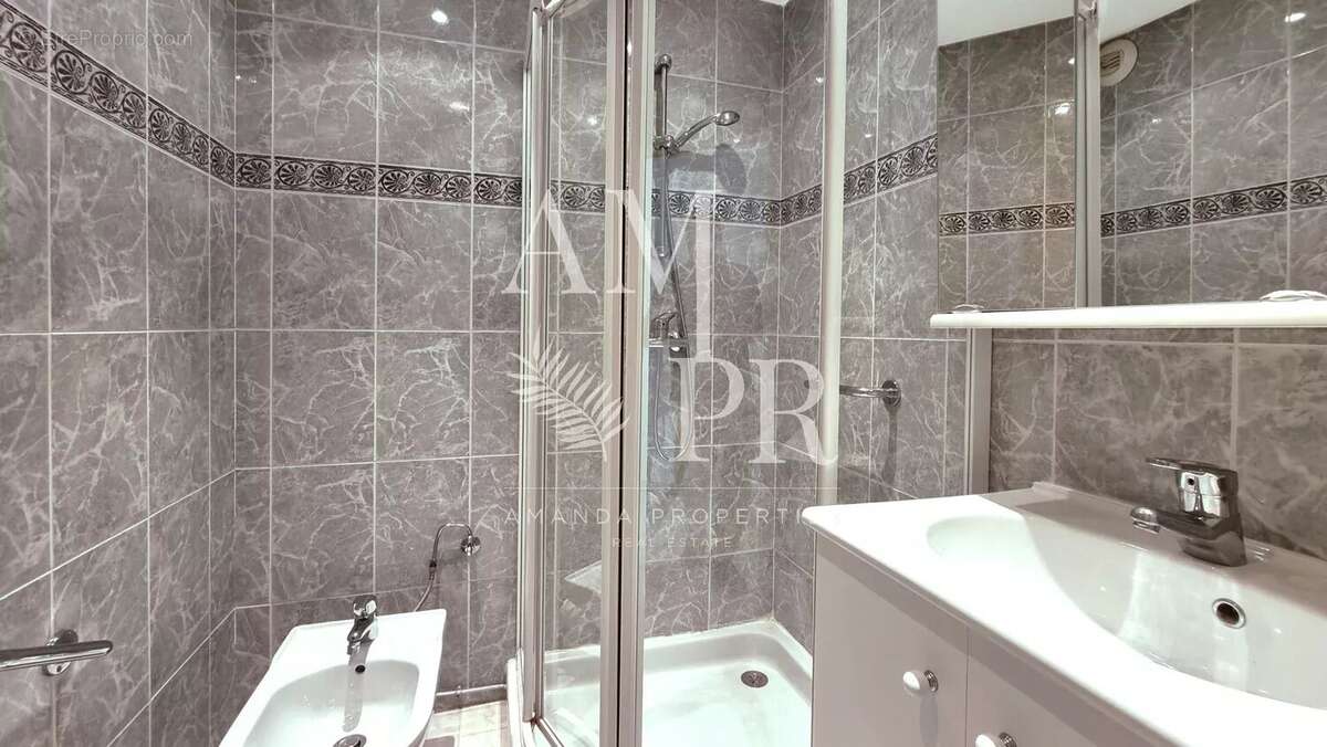 Appartement 4 pièces - Aperçu mer - Palm Beach Cannes - photo 13