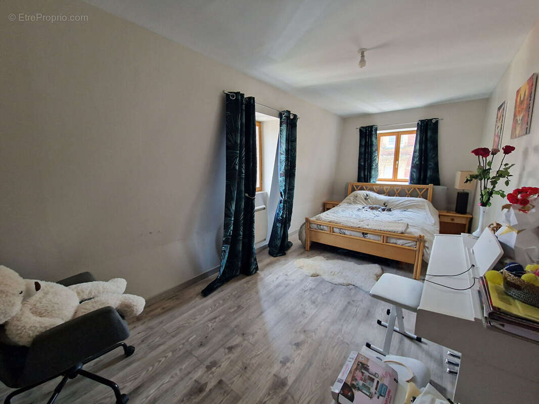 Maison de ville à vendre  - Bolbec - 4 chambres - cour - photo 12