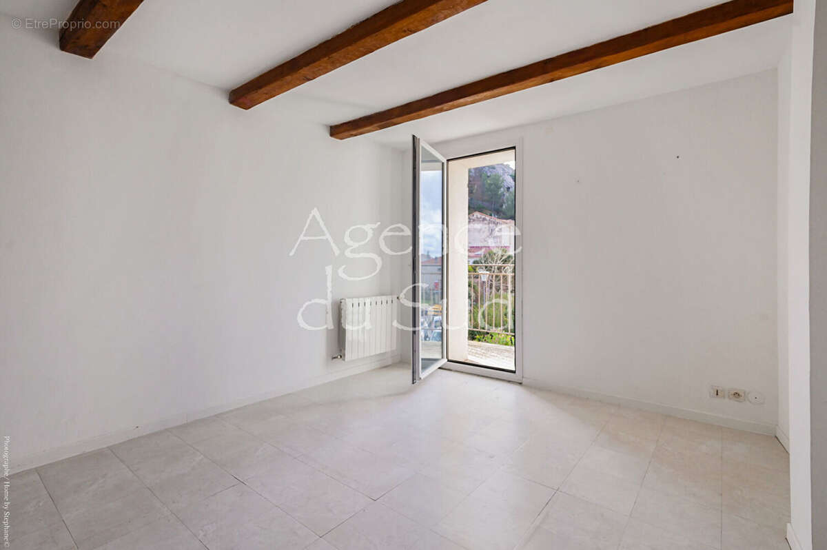 Maison à ROQUEVAIRE