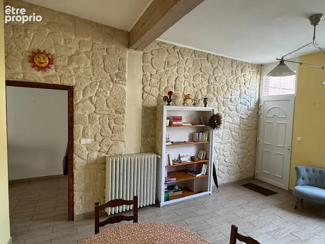 Belle maison de ville avec  cour et garage. - photo 3