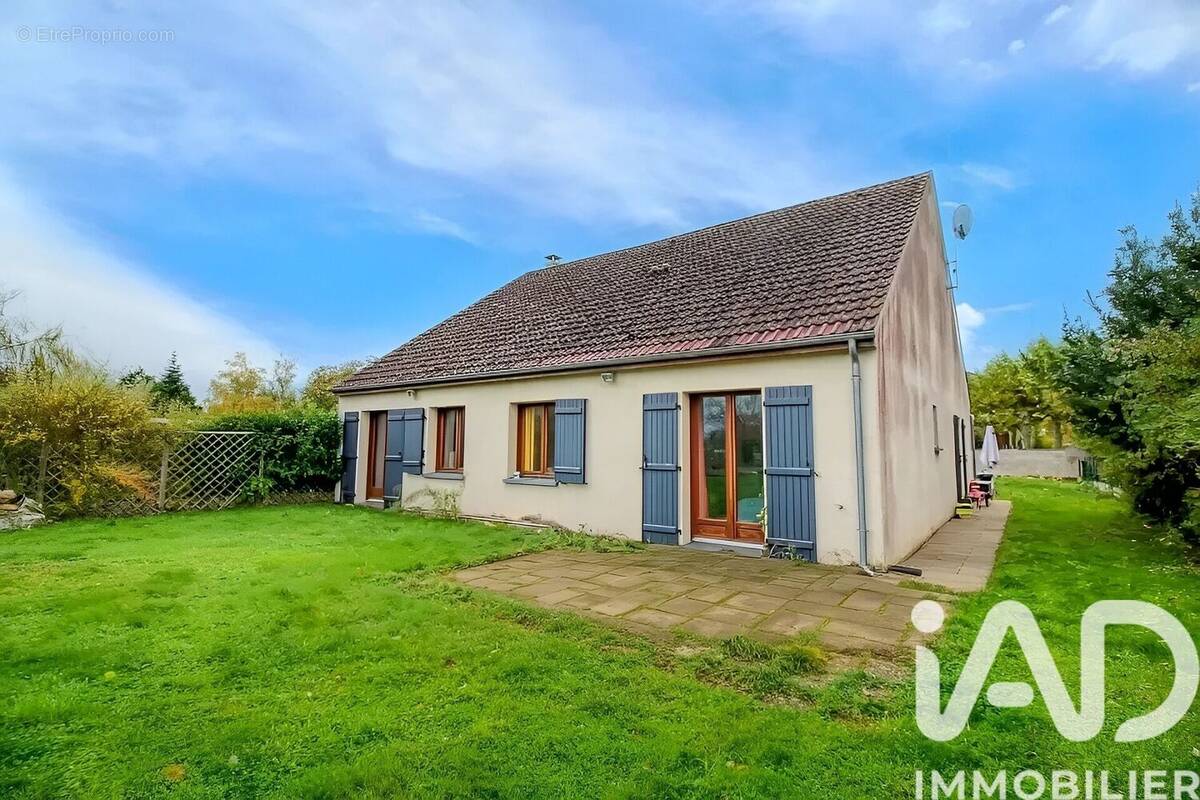 Photo 1 - Maison à BEAUMONT-DU-GATINAIS