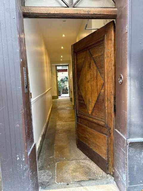 Appartement à PARIS-3E