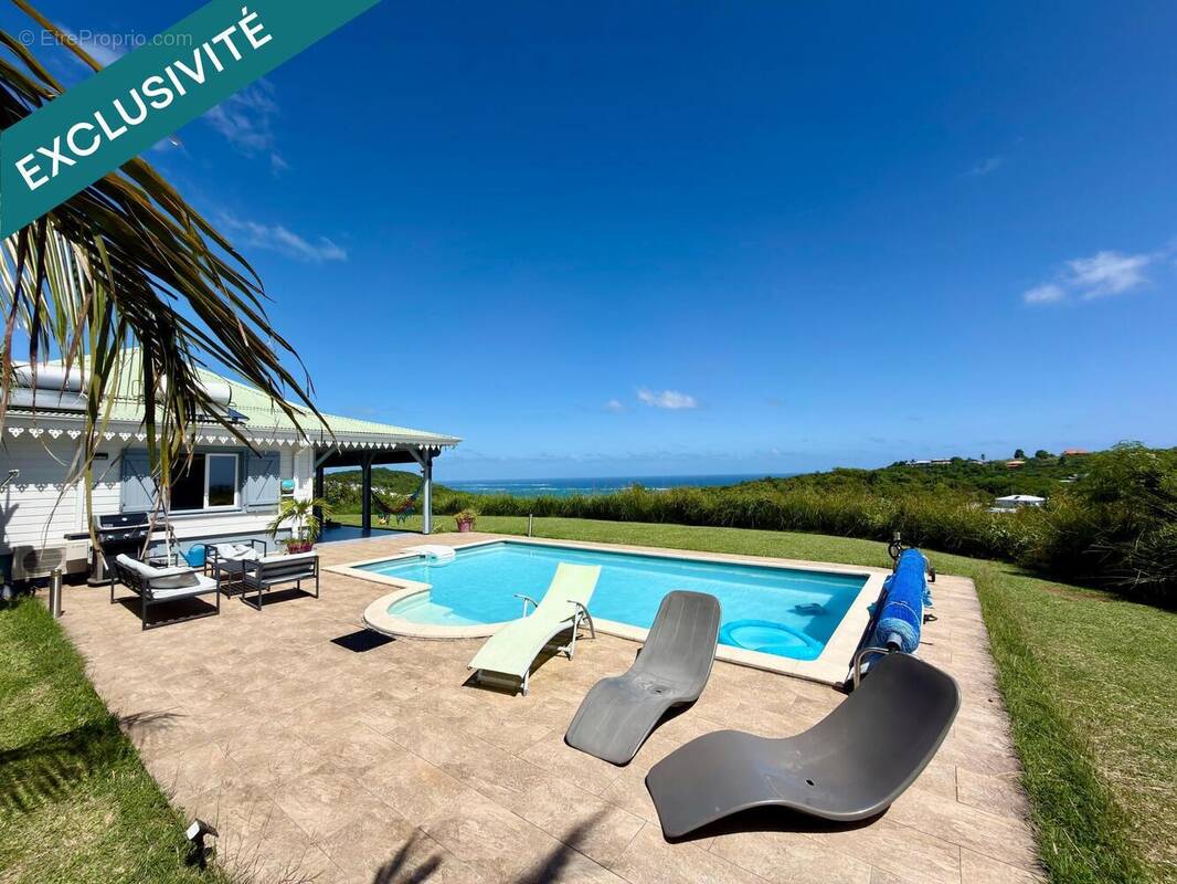 Photo 1 - Maison à LE MARIN