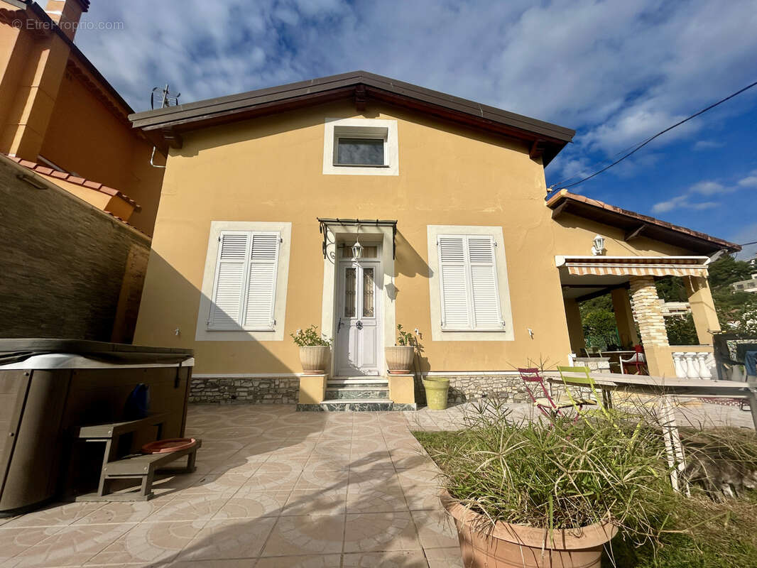 Maison à ROQUEBRUNE-CAP-MARTIN