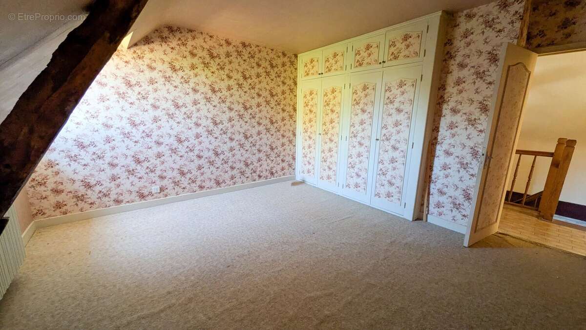 Charmante ferme quercynoise en pierre avec dépendances, à proximité de Rocamadour et de Martel - photo 8