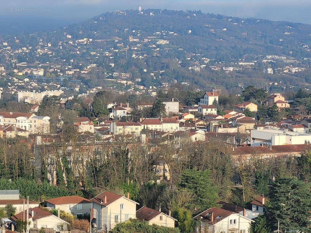 Appartement à CALUIRE-ET-CUIRE
