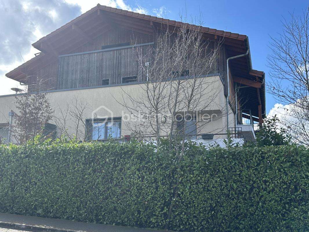 Appartement à CHENS-SUR-LEMAN