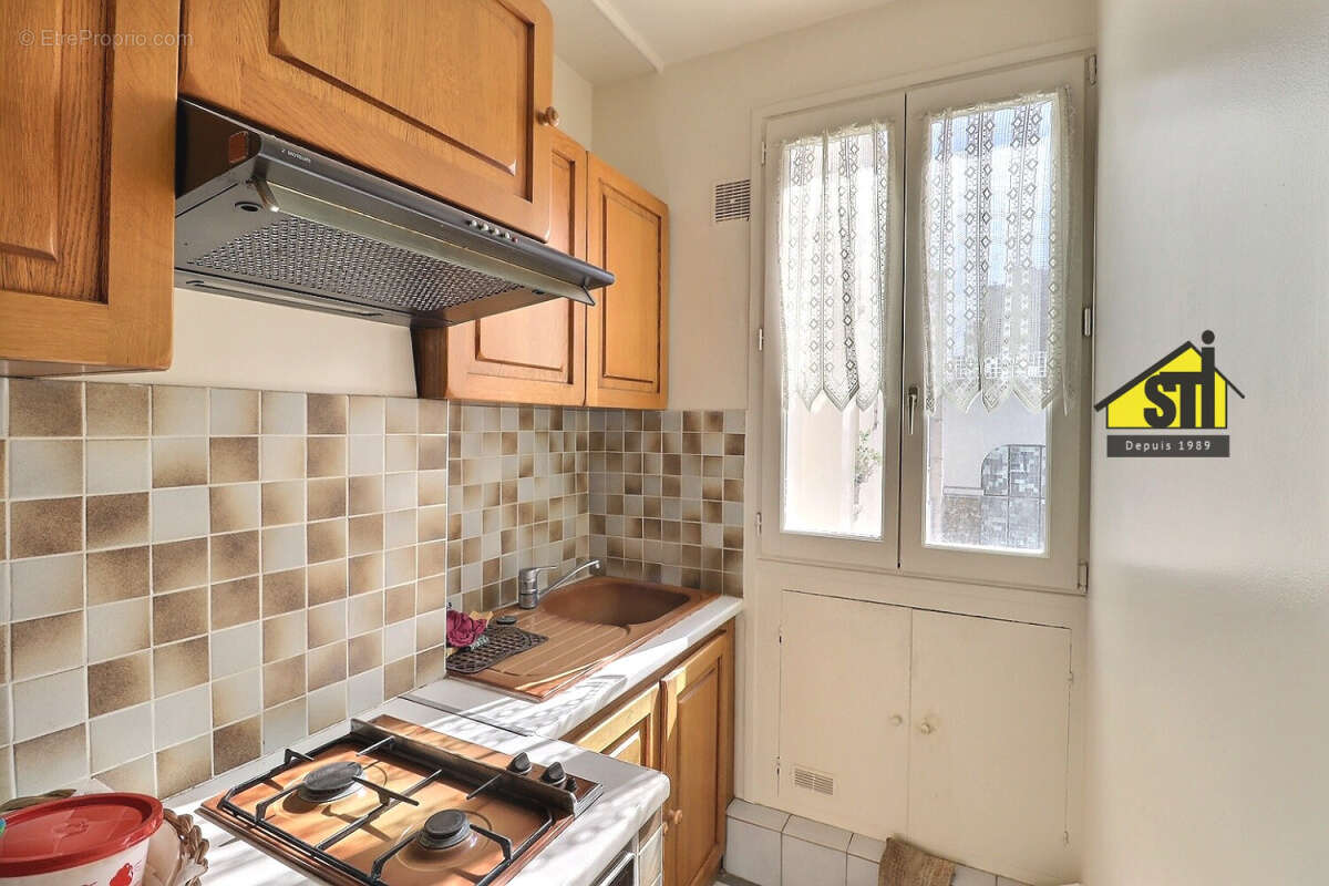 Appartement à PARIS-14E