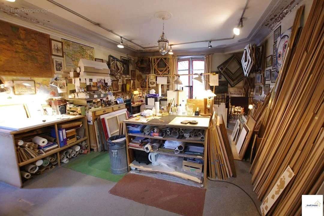 Commerce à SAINT-CLOUD