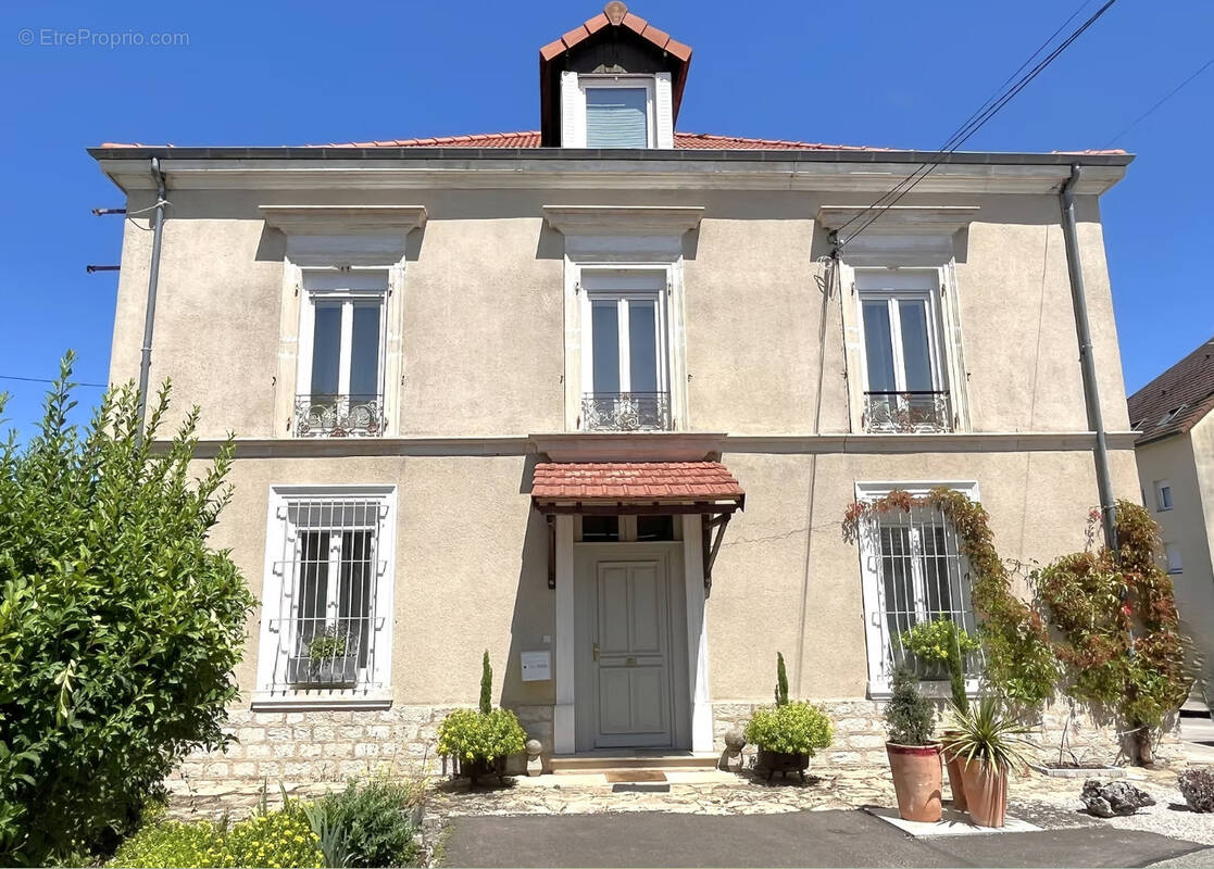 Maison à LOUHANS