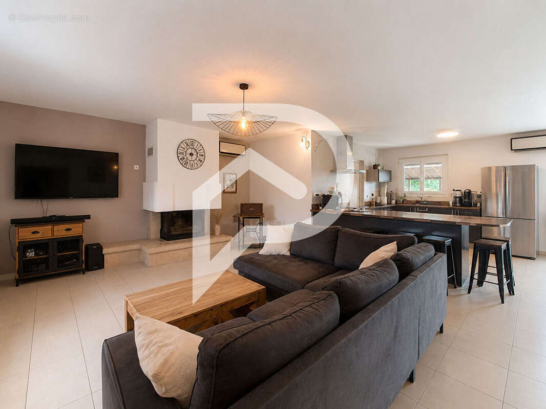 Maison à vendre Donzère 4 pièce(s) 120 m2 - photo 7