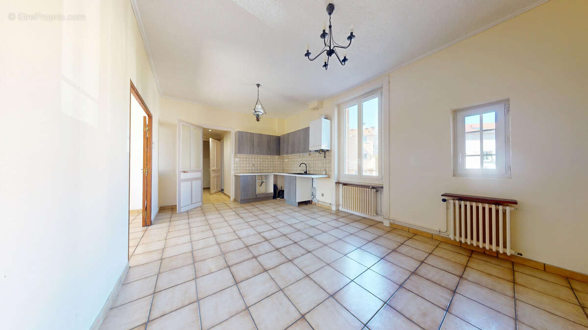 Appartement à SAINT-ETIENNE