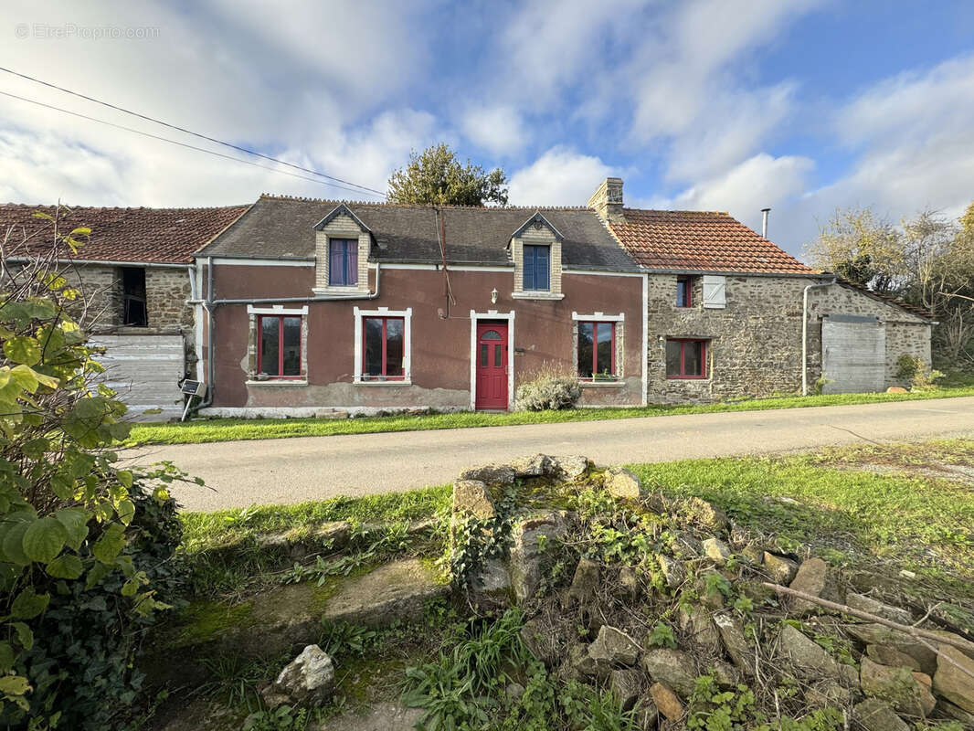 Maison à LE MESNIL