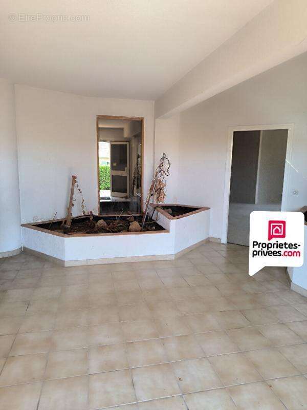 Maison à BESSE-SUR-ISSOLE