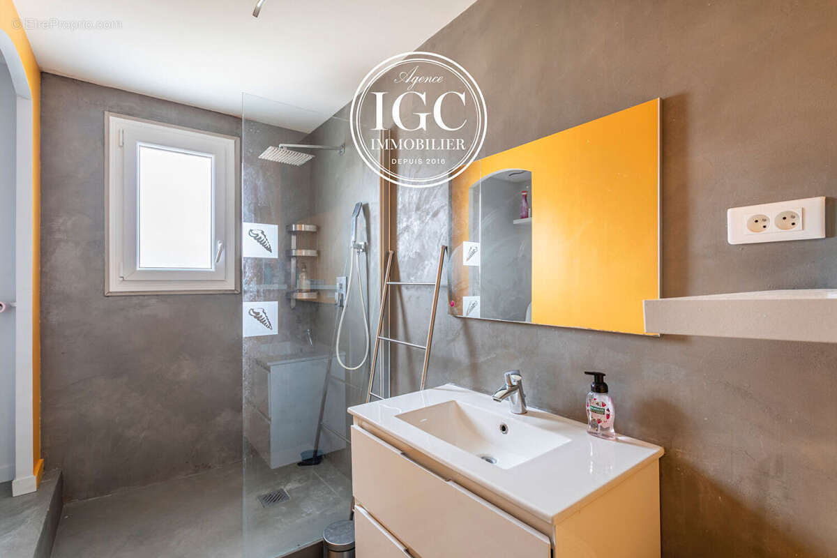 Maison à GIGNAC-LA-NERTHE