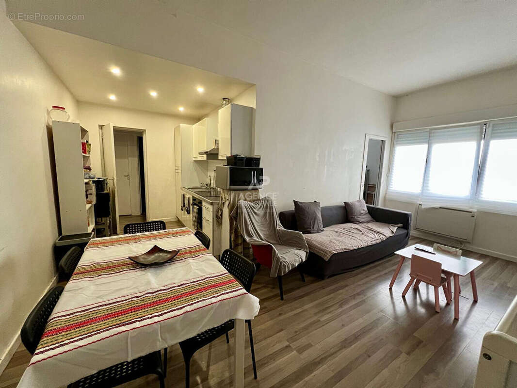 Appartement à HOUILLES