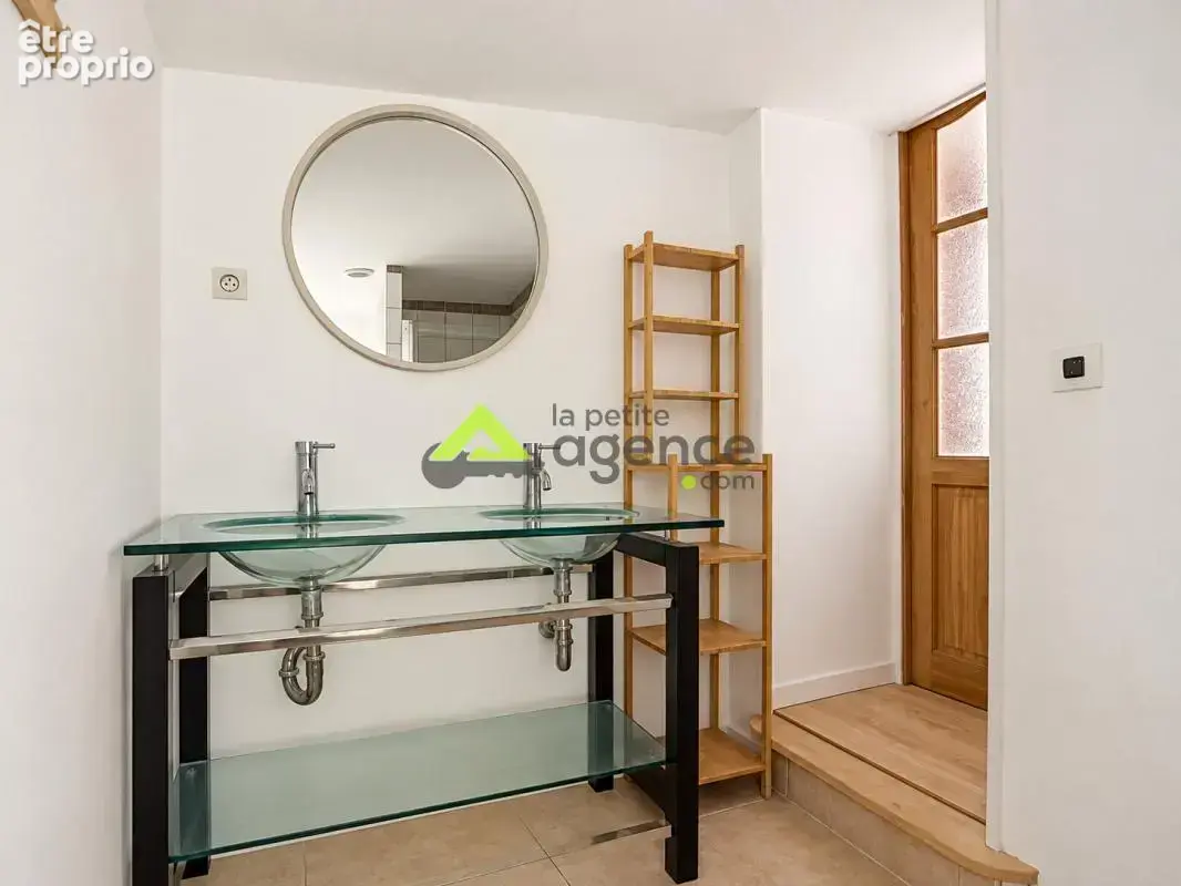 Maison de bourg de 80 m2 - jardin- bois et puits - photo 6